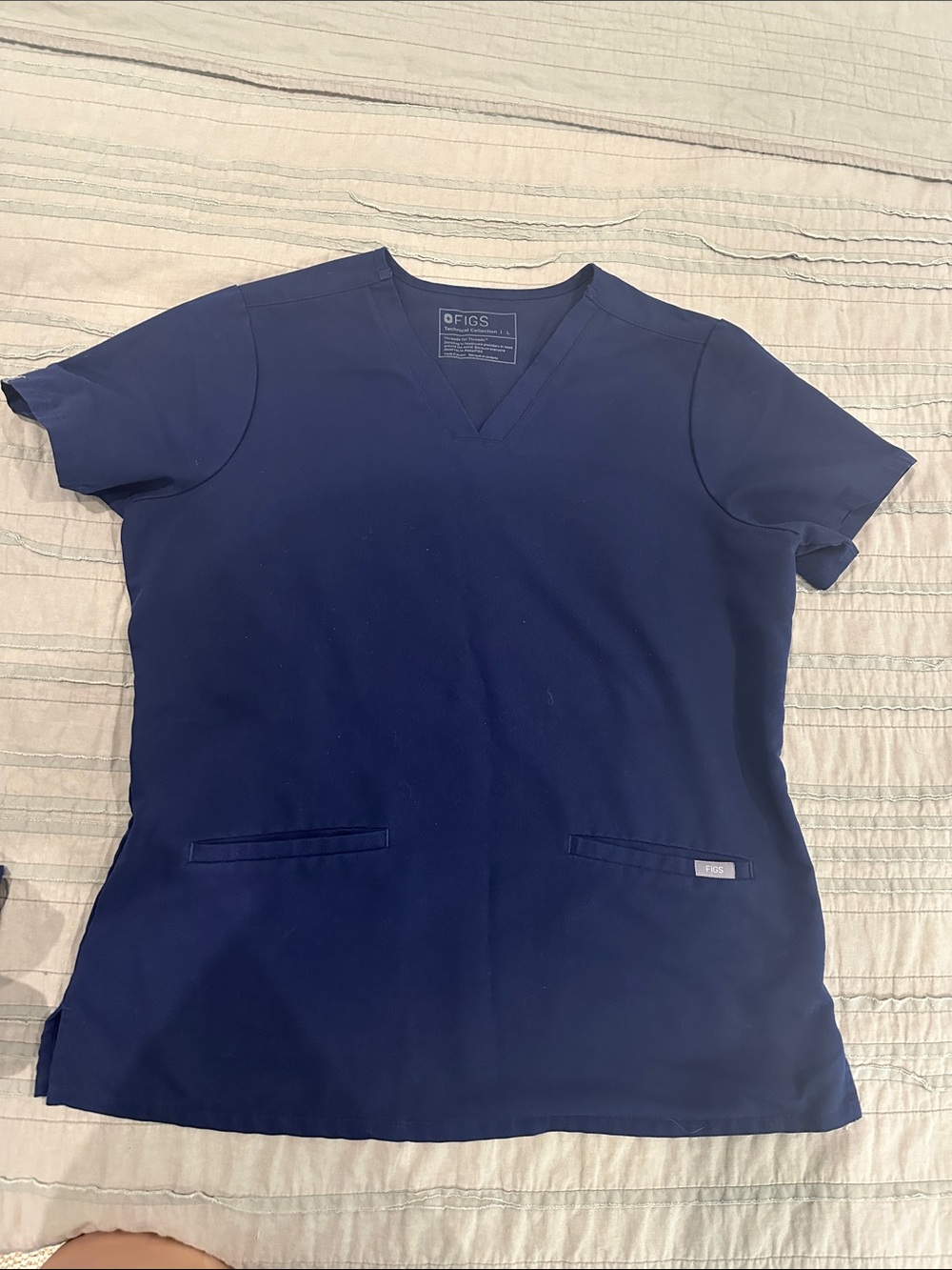 FIGS Navy V-Neck Short Sleeve Scrub Top